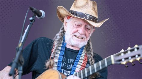 Willie Nelson nearly passed away at the age of 89 years old. Willie Nelson and his wife recently shared how close to the death the country star came to in 20...
